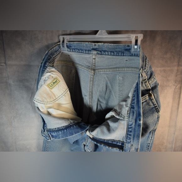 Vintage L.L. Bean 40x30 Classic Fit Blue Jeans Denim Stone Wash USA Fabric - Picture 3 of 6